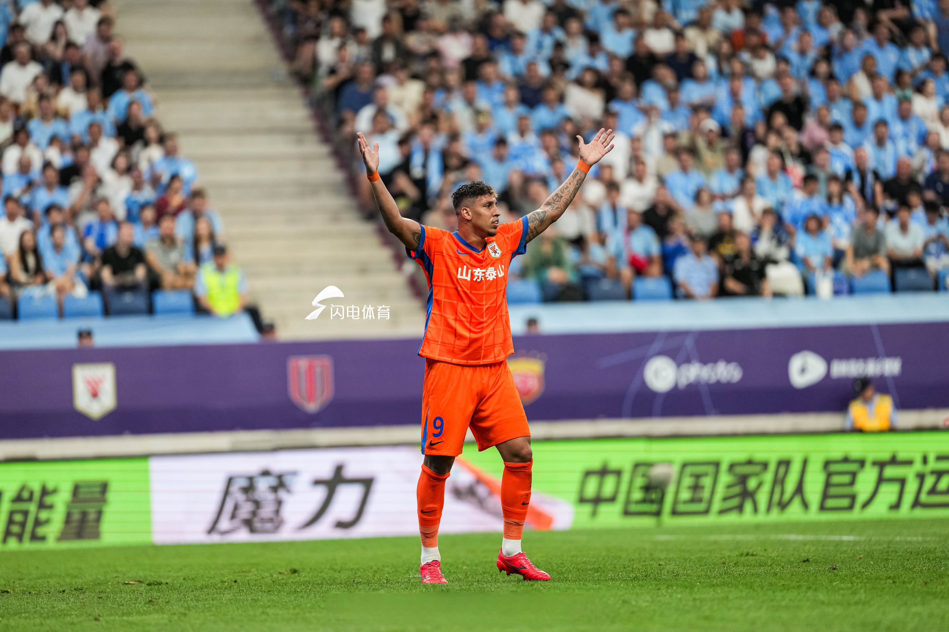 窗口期体能课后，多特蒙德遗憾出局备战葡超，震撼外界，临场指挥获称赞