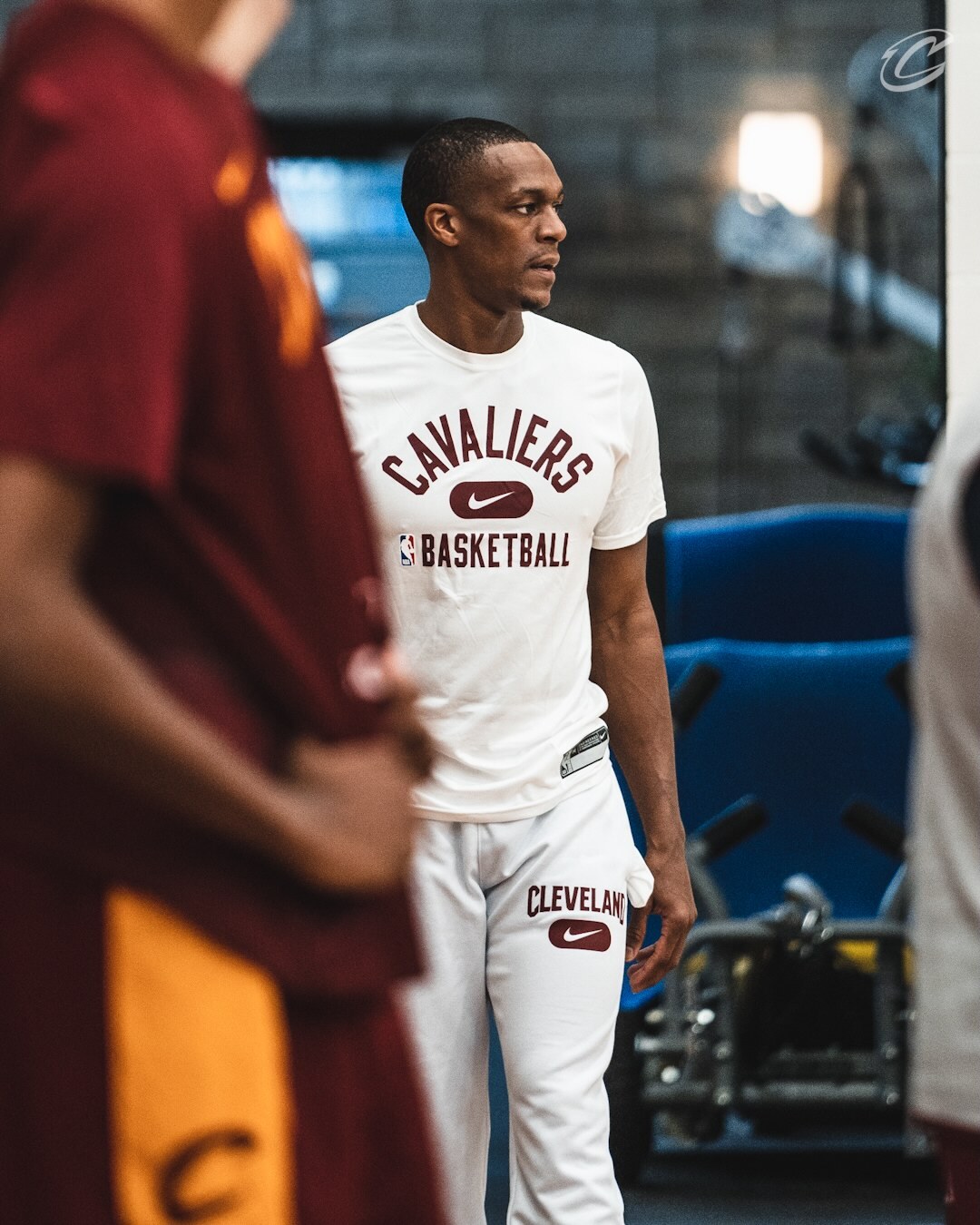 巴塞罗那训练开放日，今夜更衣室发声引欢呼，欧篮联在即，资深球员宣示担当的简单介绍